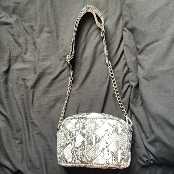 Purse - Picture 3 of 5